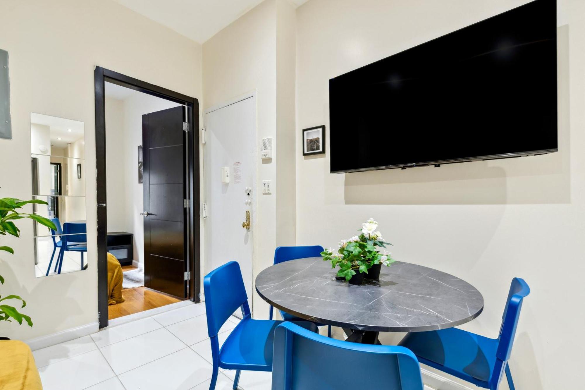 Central & Cozy 2 Bd Apt In Manhattan ニューヨーク エクステリア 写真